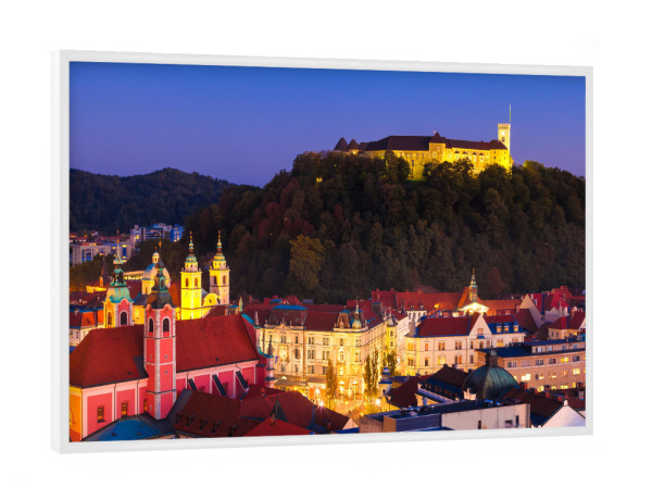 Poster mit weißem Rahmen "Ljubljana bei Nacht, Slowenien" artboxONE - Städte,Reise,Architektur