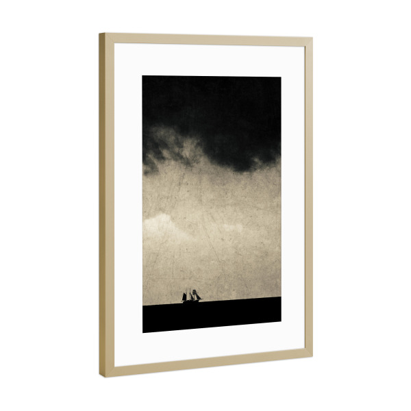 Poster mit Rahmen Gold "Under the storm" artboxONE - Natur,Reise,Reise / Strand und Meer