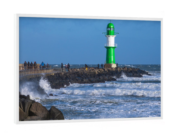 Poster mit weißem Rahmen "Mole, Mollenturm und Wellen" artboxONE - Natur,Reise,Architektur,Reise / Strand und Meer