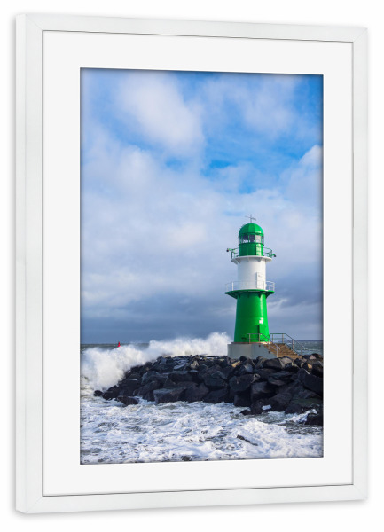 Poster mit Rahmen weiß "Mole, Wellen und Sturm" artboxONE - Natur,Reise,Architektur,Reise / Strand und Meer