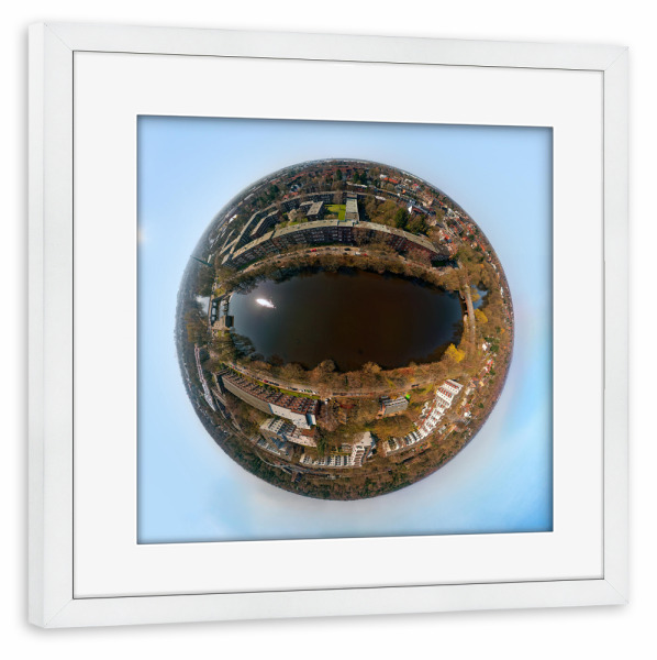 Poster mit Rahmen weiß "Hamburg Alster-Schleuse; high" artboxONE - Städte,Städte / Hamburg,Natur,Reise,Architektur