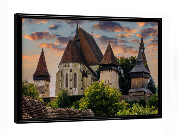 Poster mit schwarzem Rahmen "Die Kirchenburg von Birthälm" artboxONE - Städte,Architektur