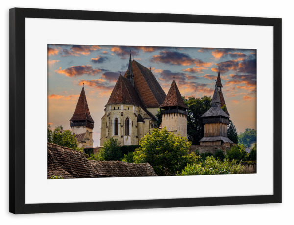 Poster mit Rahmen schwarz "Die Kirchenburg von Birthälm" artboxONE - Städte,Architektur