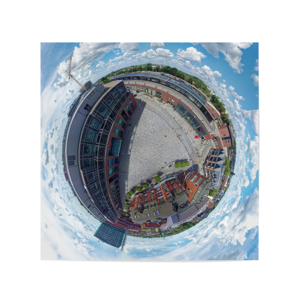 Poster 20x20 cm "Hamburg-Bergedorf Bahnhofplatz" artboxONE - Städte,Städte / Hamburg,Reise,Architektur,Reise / Länder