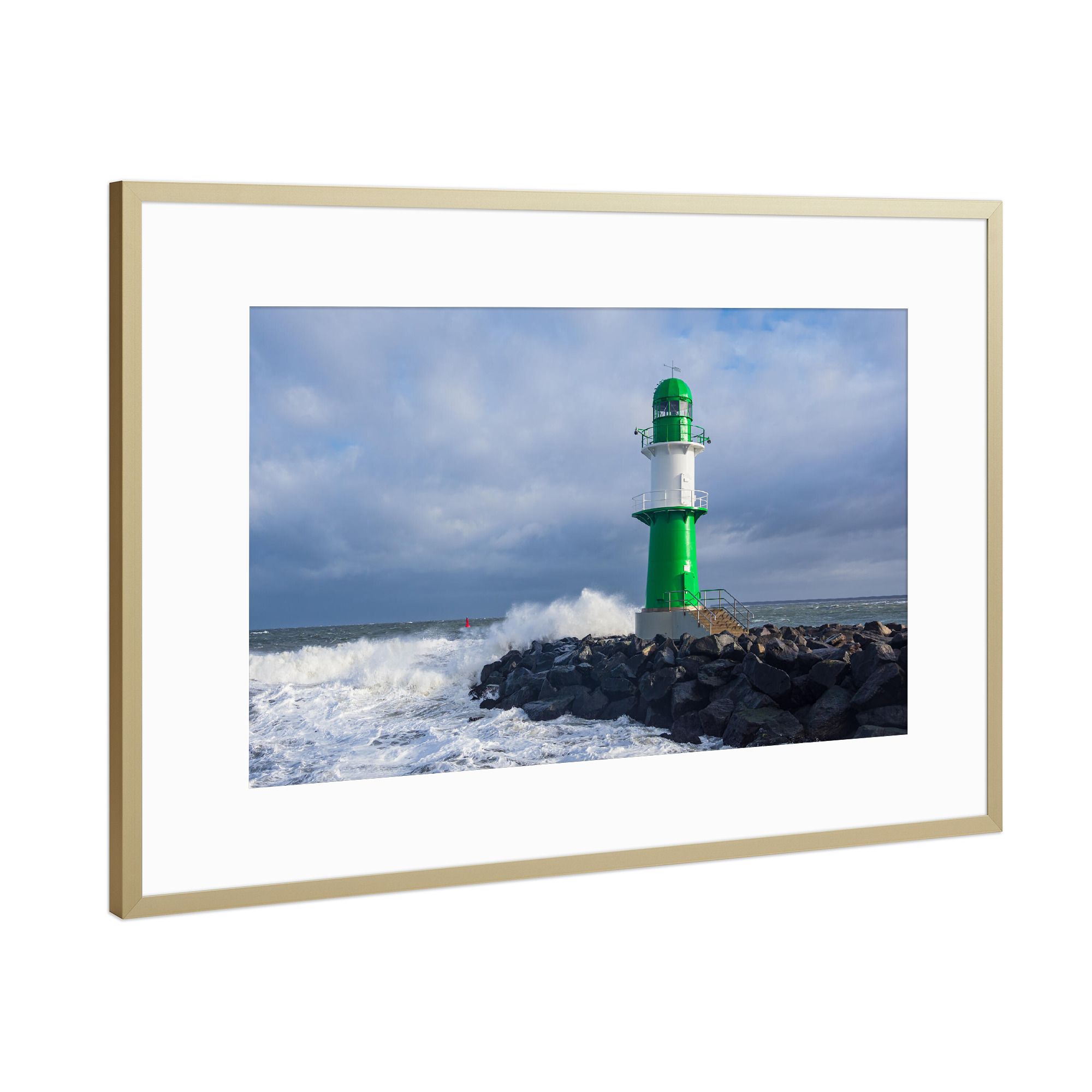 Poster mit Rahmen Gold "Sturm, Wellen und Molenturm" artboxONE - Natur,Reise,Architektur,Reise / Strand und Meer