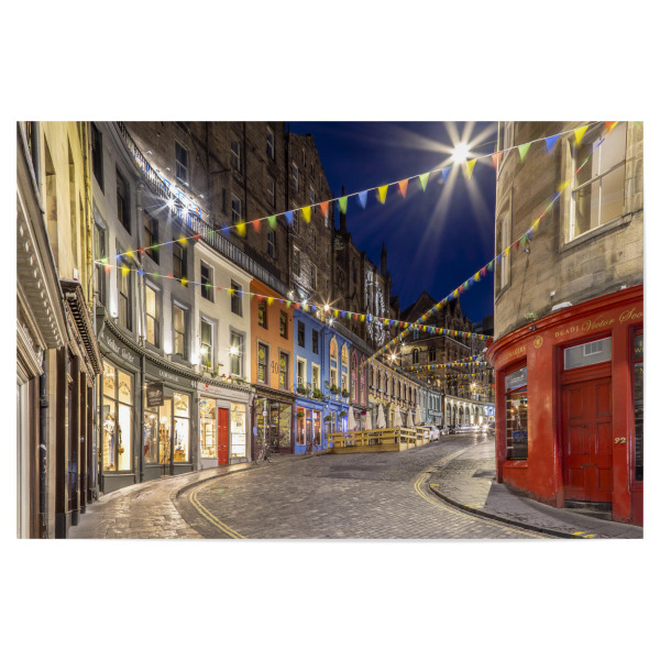 Poster 30x20 cm "West Bow, Victoria Street am Abend" artboxONE - Städte,Architektur