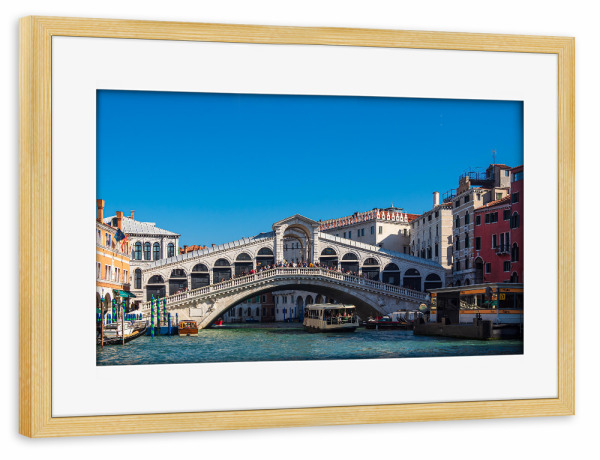 Poster mit Rahmen kiefer "Canal Grande und Rialto Brücke" artboxONE - Reise,Architektur,Städte / Venedig