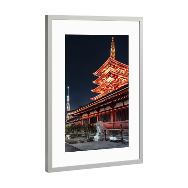 Poster mit Rahmen Silber "Senso-Ji bei Nacht" artboxONE - Städte,Reise,Architektur,Reise / Asien,Städte / Tokio