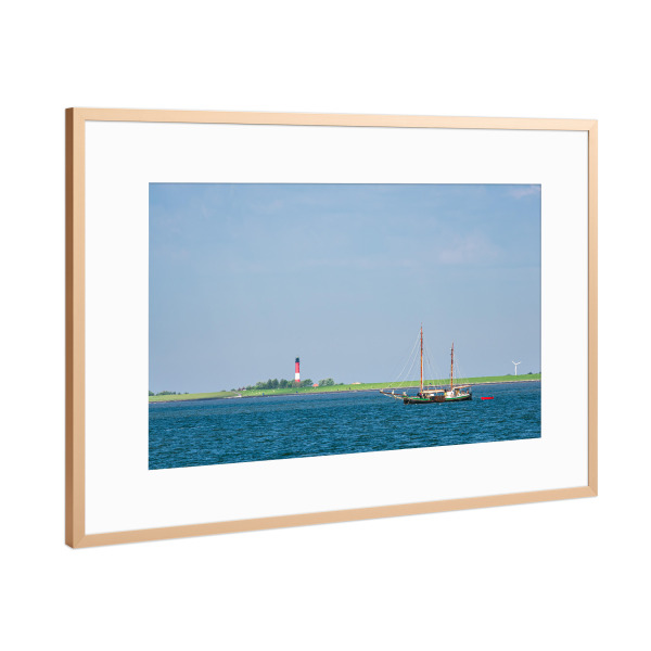 Poster mit Rahmen Kupfer "Nordsee, Segelschiff, Leuchtturm" artboxONE - Natur,Reise,Architektur,Reise / Strand und Meer