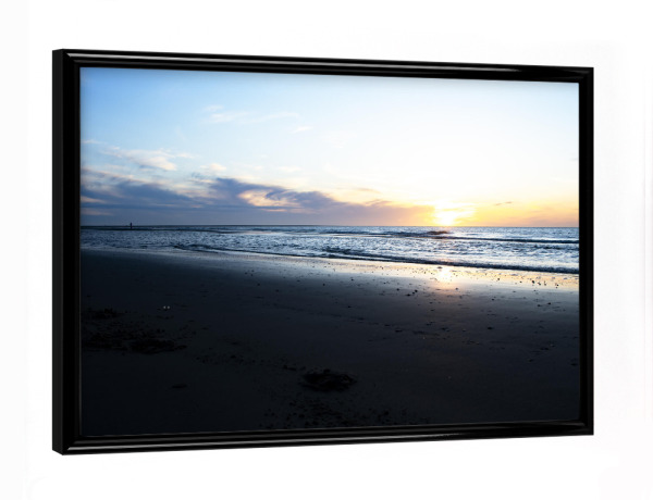 Poster mit schwarzem Rahmen "The Sea And A Sunset" artboxONE - Natur,Reise