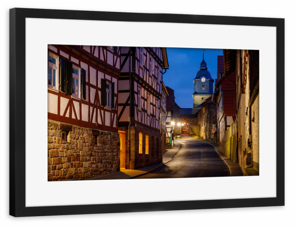 Poster mit Rahmen schwarz "Herleshausen bei Nacht" artboxONE - Architektur