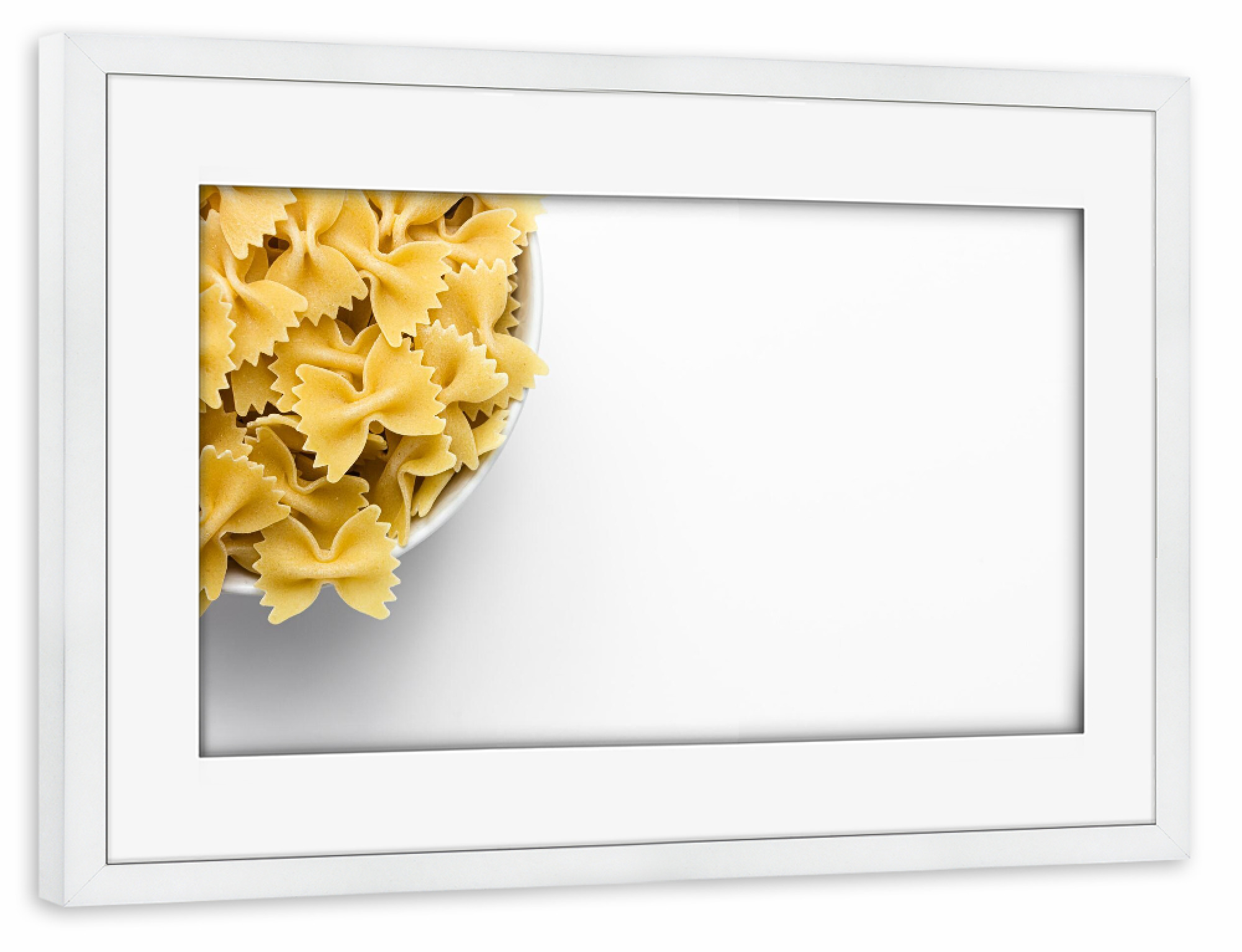 Poster mit Rahmen weiß "Farfalle - halb" artboxONE - Essen & Trinken - Nudeln,Essen,Food,Pasta,Küche,Mahlzeit,Weiß,Minimalistisch,Fotografie