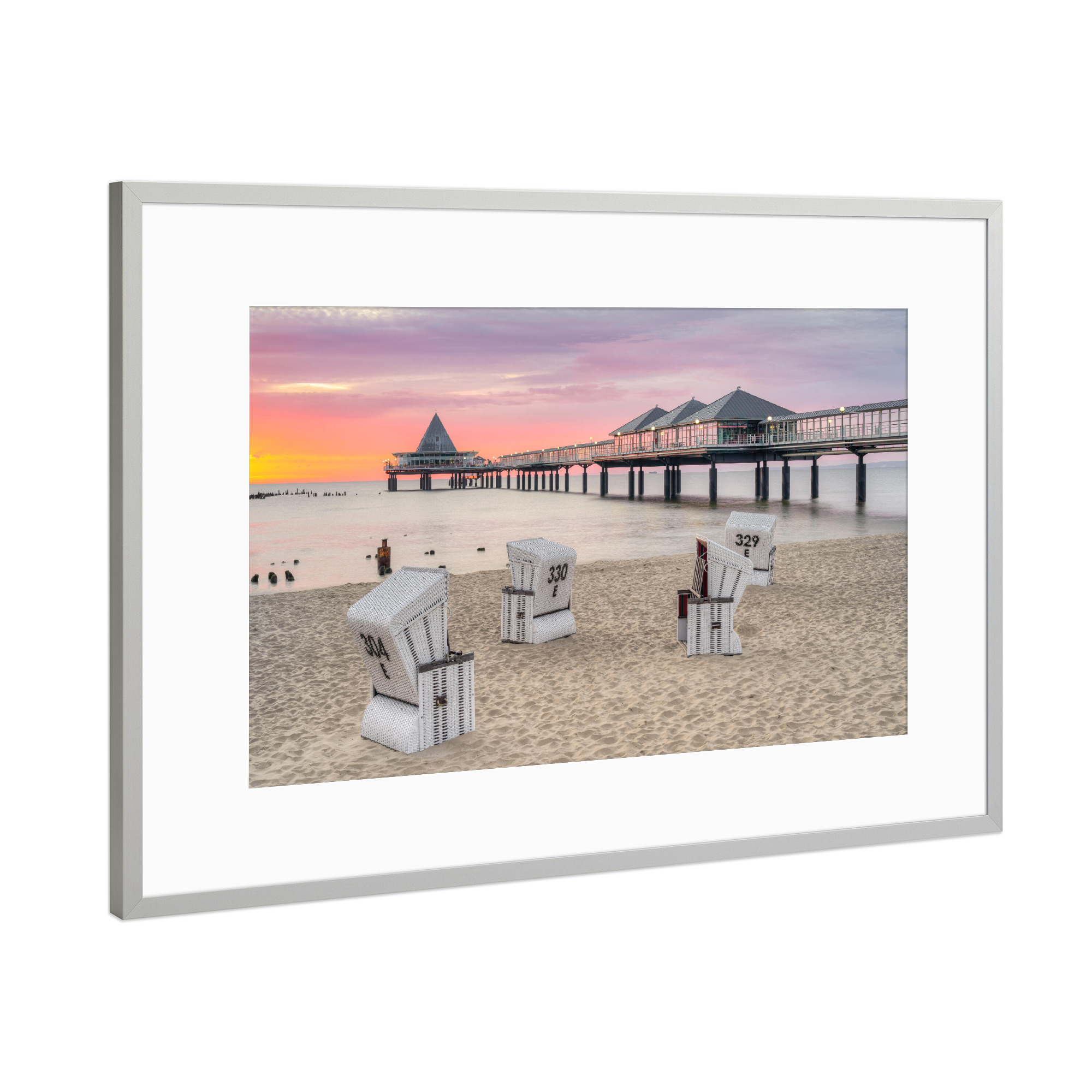 Poster mit Rahmen Silber "Seebrücke Heringsdorf Usedom" artboxONE - Städte,Architektur,Reise / Strand und Meer