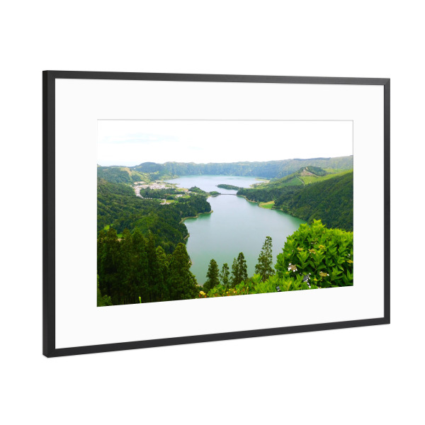 Poster mit Rahmen Schwarz (Metallic) "Sete Cidades" artboxONE - Natur,Reise,Reise / Strand und Meer,Reise / Länder