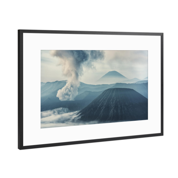 Poster mit Rahmen Schwarz (Metallic) "Vulkanlandschaft" artboxONE - Natur,Reise,Reise / Asien,Reise / Länder