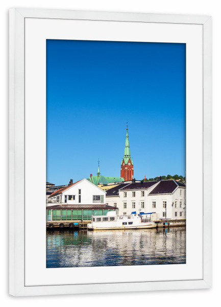 Poster mit Rahmen weiß "Wasser, Häuser und Kirche" artboxONE - Natur,Reise,Architektur,Reise / Strand und Meer,Reise / Länder