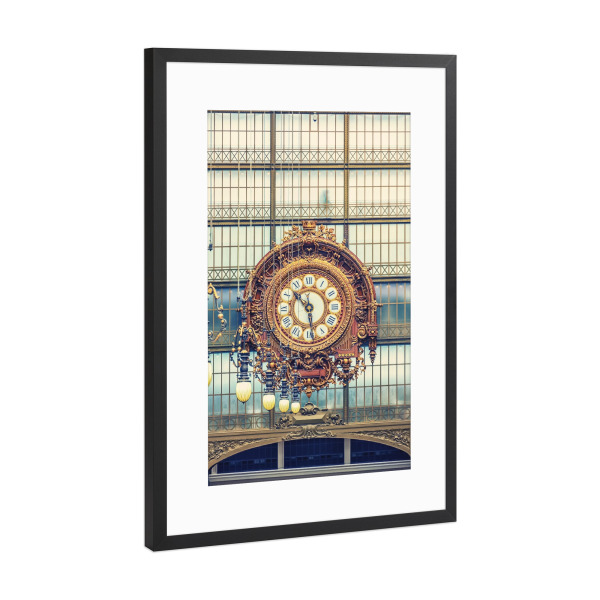 Poster mit Rahmen Schwarz (Metallic) "Die Uhr" artboxONE - Städte,Reise,Architektur,Städte / Paris,Reise / Länder