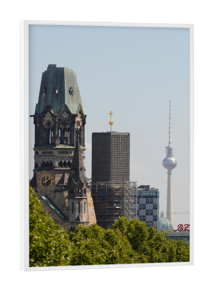 Poster mit weißem Rahmen "Sky Berlin" artboxONE - Städte,Städte / Berlin,Reise,Architektur - Berlin,Stadt,Gebäude,Deutschland,Hauptstadt,Architektur