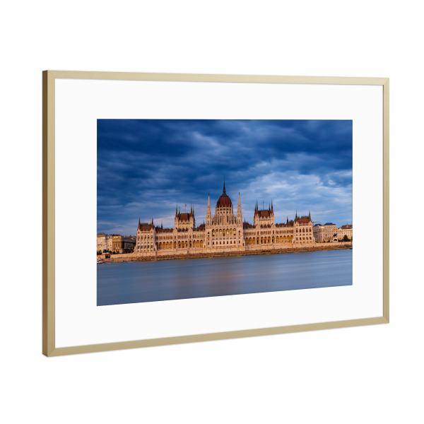 Poster mit Rahmen Gold "Parlament von Budapest" artboxONE - Architektur,Städte / Budapest - Budapest,Ungarn,Parlament,Donau,Parlamentsgebäude,Stadt