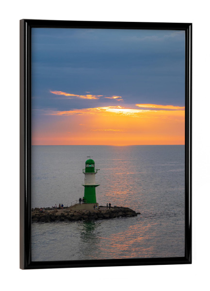 Poster mit schwarzem Rahmen "Ostsee, Mole, Sonnenuntergang" artboxONE - Natur,Reise,Architektur,Reise / Strand und Meer