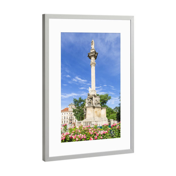 Poster mit Rahmen Silber "Hradschiner Platz in Prag" artboxONE - Architektur,Städte / Prag