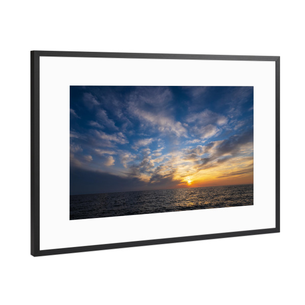 Poster mit Rahmen Schwarz (Metallic) "Sonnenuntergang, Ostsee, Wolken" artboxONE - Natur,Reise,Reise / Strand und Meer