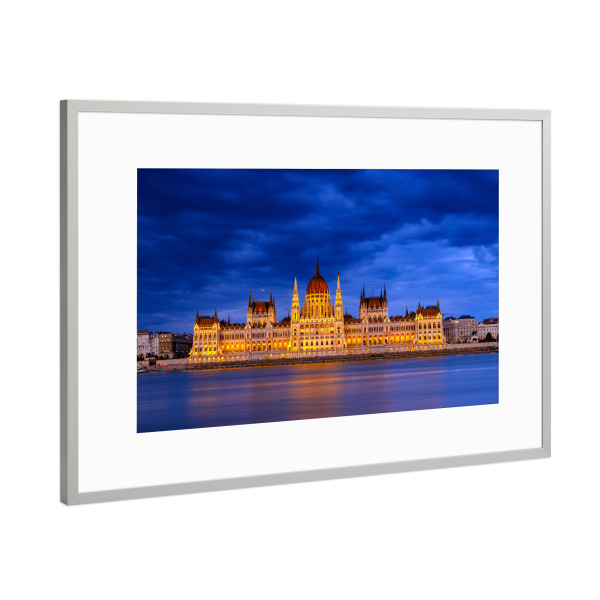 Poster mit Rahmen Silber "Ungarns Parlament" artboxONE - Architektur,Städte / Budapest - Budapest,Ungarn,Parlament,Donau,Parlamentsgebäude,Stadt