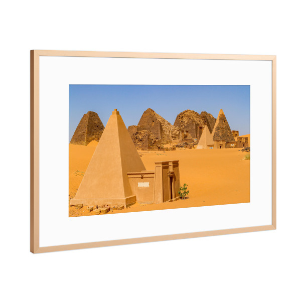 Poster mit Rahmen Kupfer "Die Pyramiden im Sudan" artboxONE - Architektur,Reise / Afrika