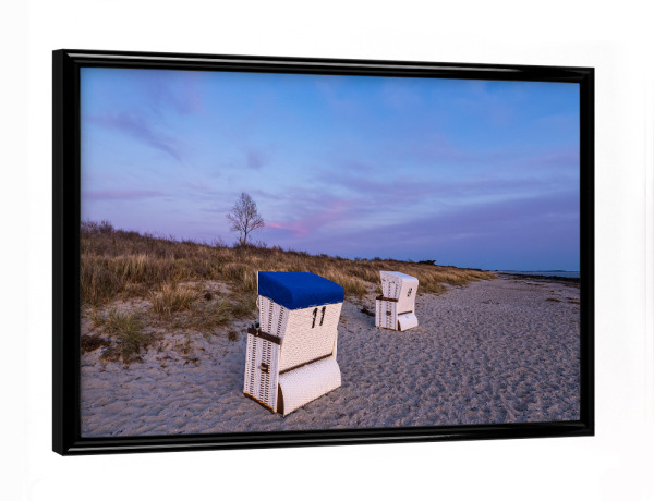 Poster mit schwarzem Rahmen "Strand und Strandkörbe" artboxONE - Natur,Reise,Reise / Strand und Meer
