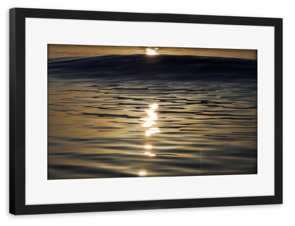 Poster mit Rahmen schwarz "Ostseewellen im Sommer" artboxONE - Natur,Reise,Reise / Strand und Meer