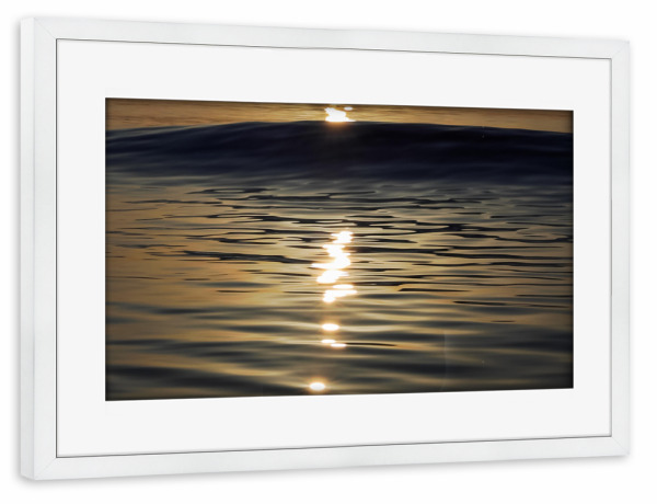 Poster mit Rahmen weiß "Ostseewellen im Sommer" artboxONE - Natur,Reise,Reise / Strand und Meer