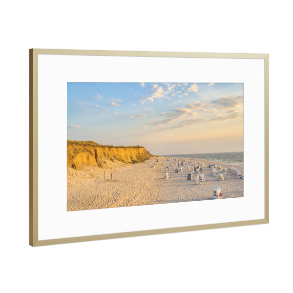 Poster mit Rahmen Gold "Rotes Kliff auf Sylt" artboxONE - Natur,Reise,Reise / Strand und Meer