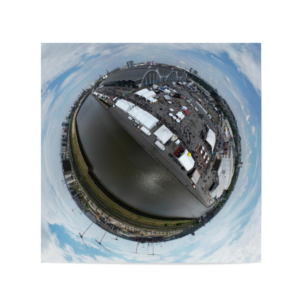 Poster 20x20 cm "Hamburg Oberhafen Planet" artboxONE - Städte,Städte / Hamburg,Reise,Architektur,Reise / Länder