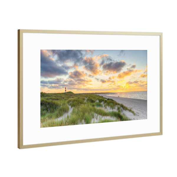 Poster mit Rahmen Gold "Abendspaziergang auf Sylt" artboxONE - Natur,Reise,Reise / Strand und Meer