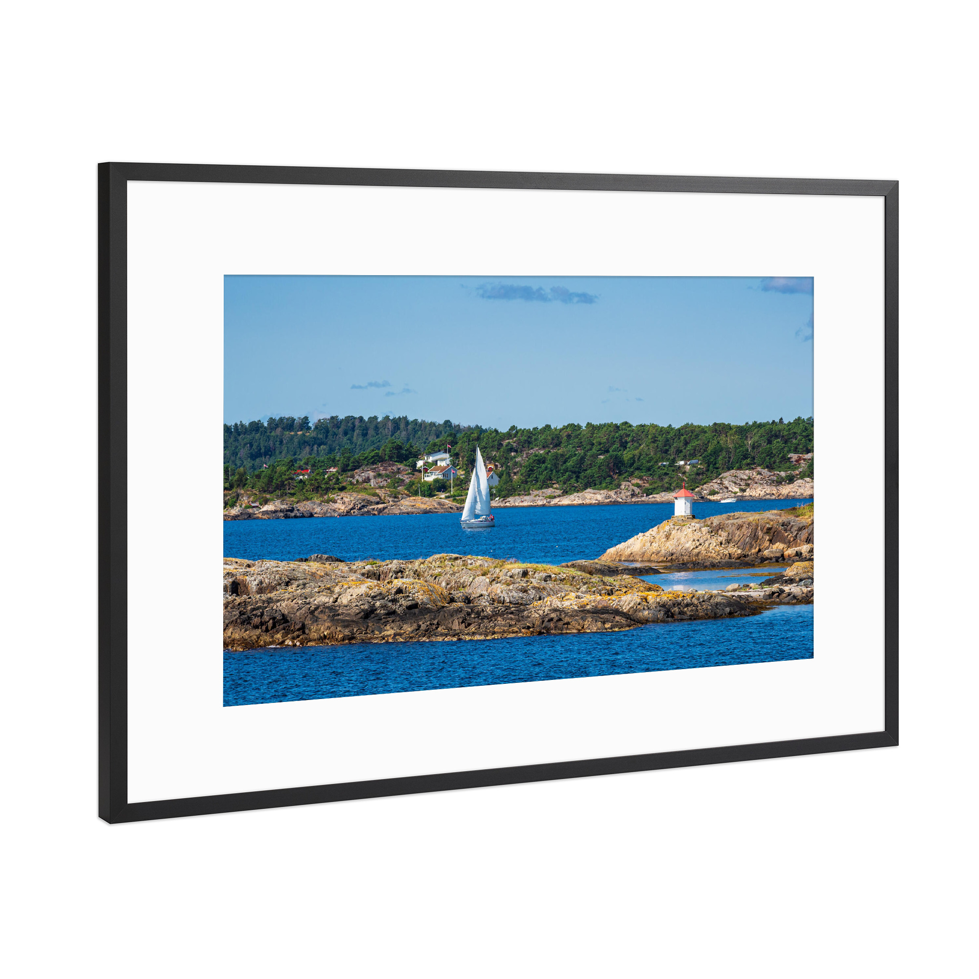 Poster mit Rahmen Schwarz (Metallic) "Felsen, Küste, Segelboot" artboxONE - Natur,Reise,Reise / Strand und Meer,Reise / Länder