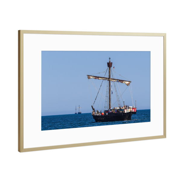 Poster mit Rahmen Gold "Kogge und Ostsee" artboxONE - Natur,Reise,Reise / Strand und Meer