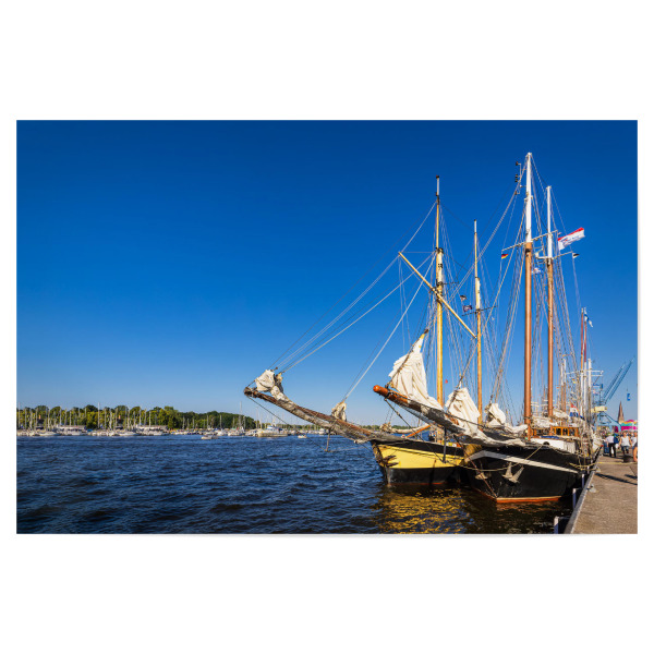 Poster "Windjammer im Stadhafen" artboxONE - Natur,Reise