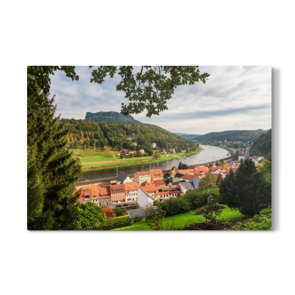 Galerie-Print "Bäume, Stadt, Fluss, Felsen" 30x20 cm artboxONE