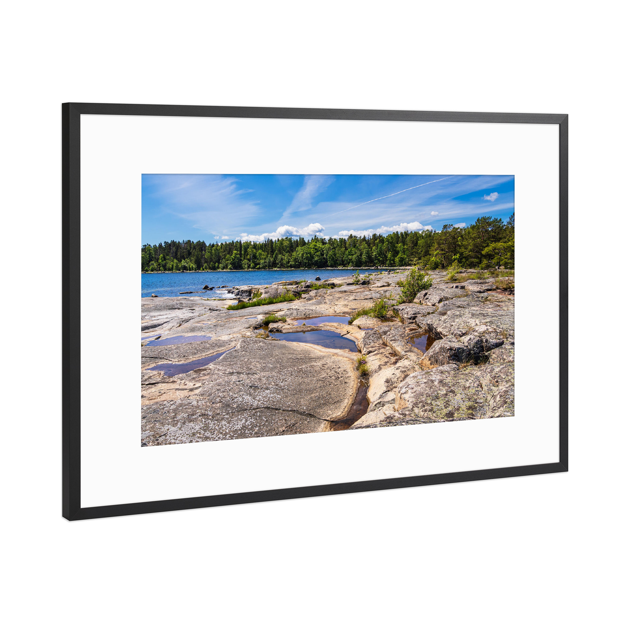 Poster mit Rahmen Schwarz (Metallic) "Felsenküste, Ostsee, Wald" artboxONE - Natur,Reise,Reise / Strand und Meer,Reise / Länder