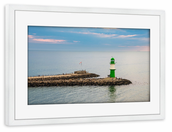 Poster mit Rahmen weiß "Abends am Molenturm" artboxONE - Natur,Reise,Architektur,Reise / Strand und Meer