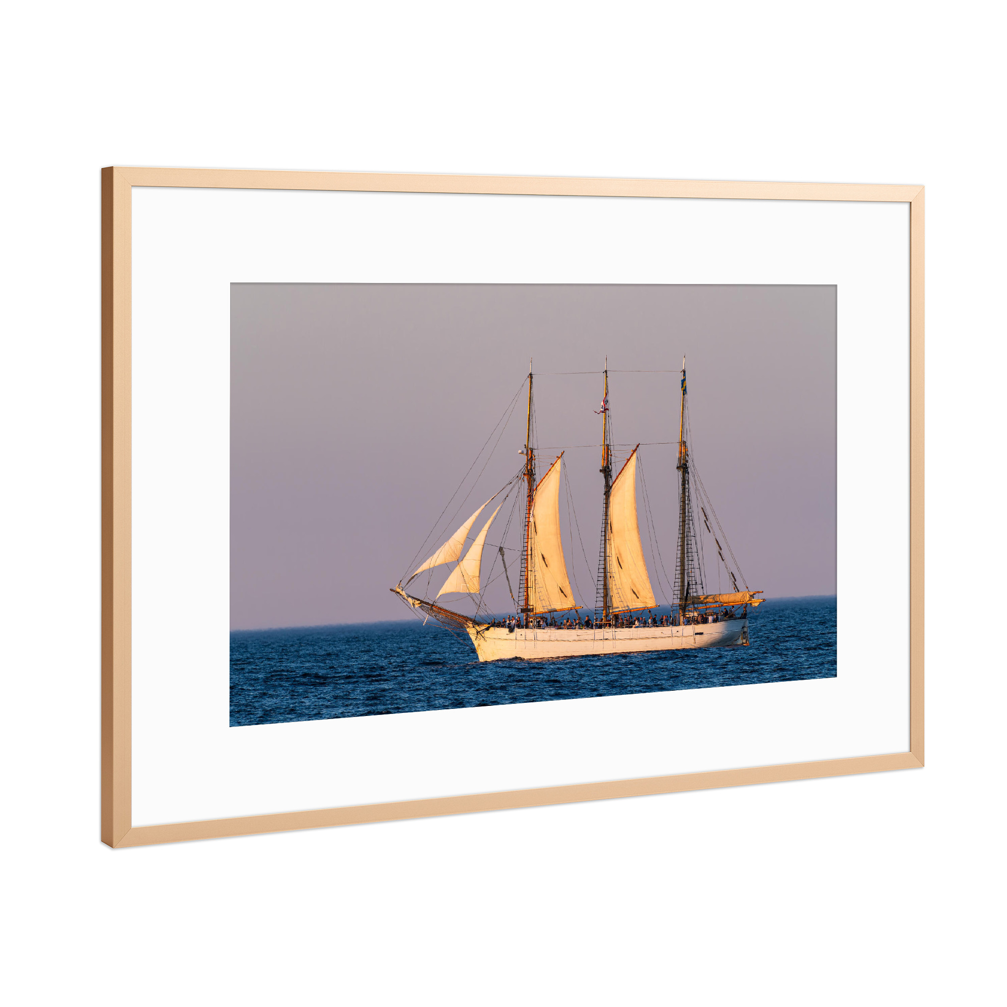 Poster mit Rahmen Kupfer "Himmel, Ostsee, Windjammer" artboxONE - Natur,Reise,Reise / Strand und Meer