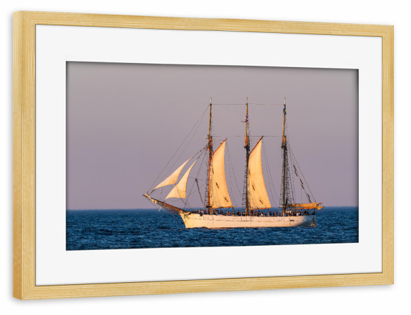 Poster mit Rahmen kiefer "Himmel, Ostsee, Windjammer" artboxONE - Natur,Reise,Reise / Strand und Meer