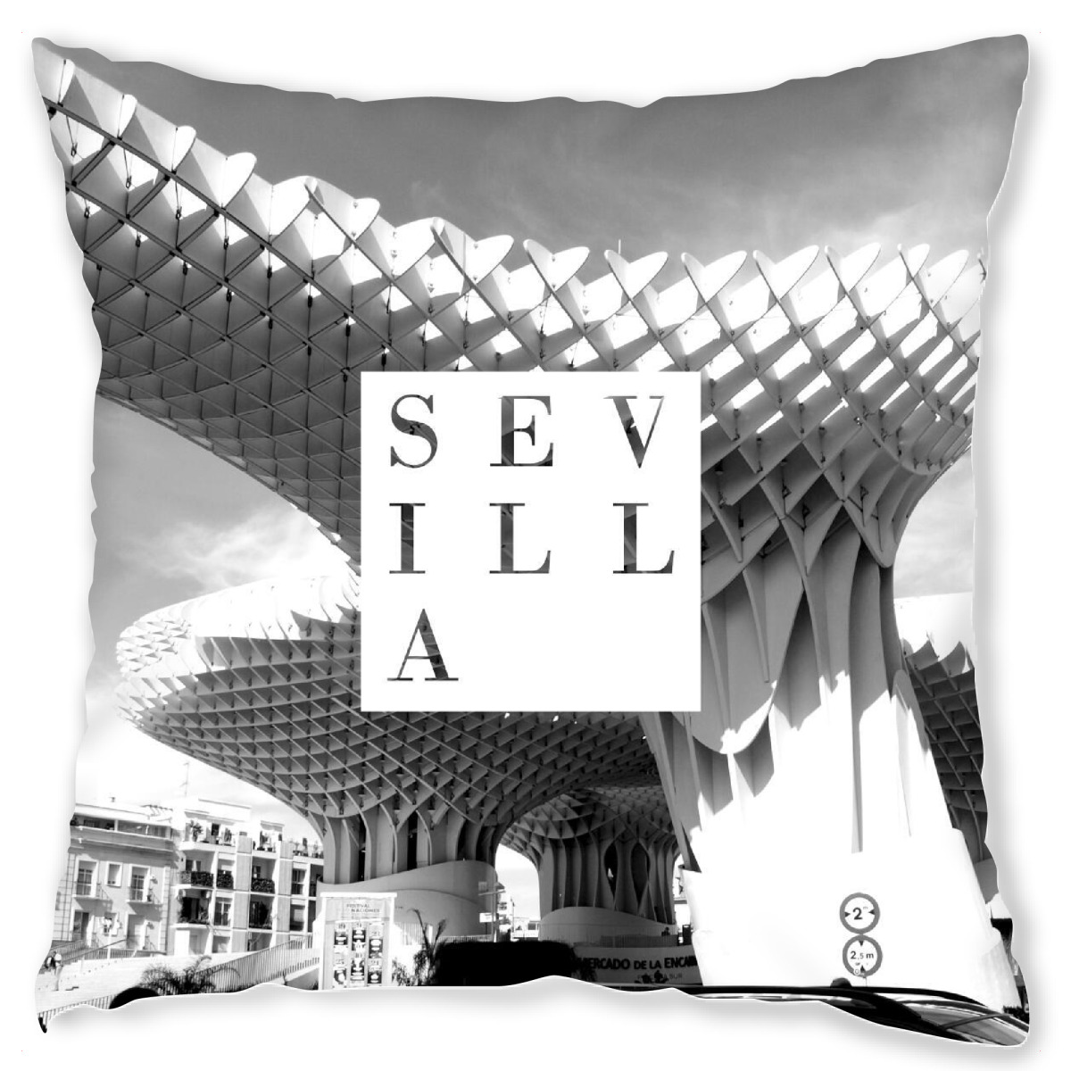 Design-Kissen "Sevilla sw" artboxONE - Typografie,Architektur,Stߤdte / Weitere - Sevilla,Sevilla,Spanien,Wahrzeichen,Fotografie,Schwarz und weiߟ
