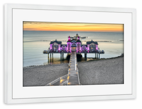 Poster mit Rahmen weiß "Seebrücke Sellin Rügen" artboxONE - Natur,Reise,Reise / Strand und Meer