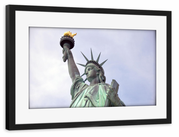 Poster mit Rahmen schwarz "New Yorker Freiheitsstatue" artboxONE - Städte / New York,Reise,Architektur,Reise / Länder