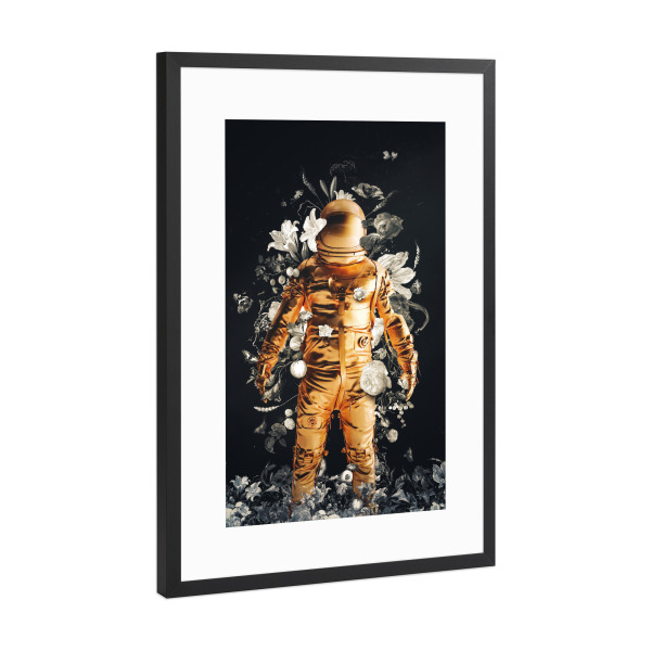 Poster mit Rahmen Schwarz (Metallic) "Goldener Astronaut" artboxONE - Floral,Menschen