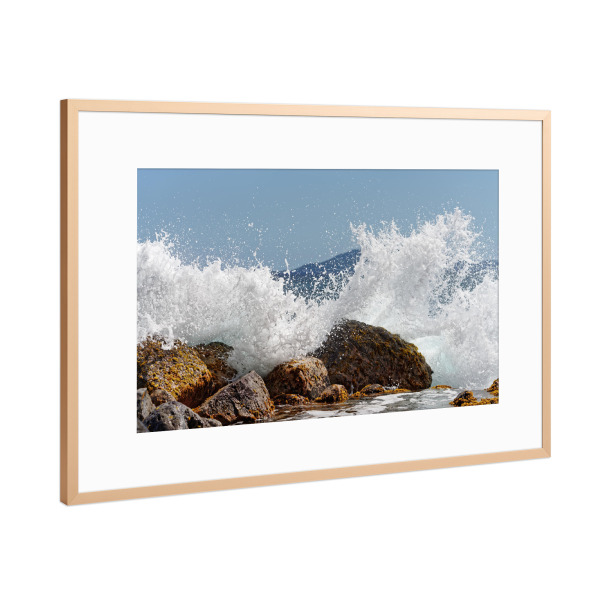 Poster mit Rahmen Kupfer "Starke Brandung im Sonnenlicht" artboxONE - Natur,Reise,Reise / Strand und Meer