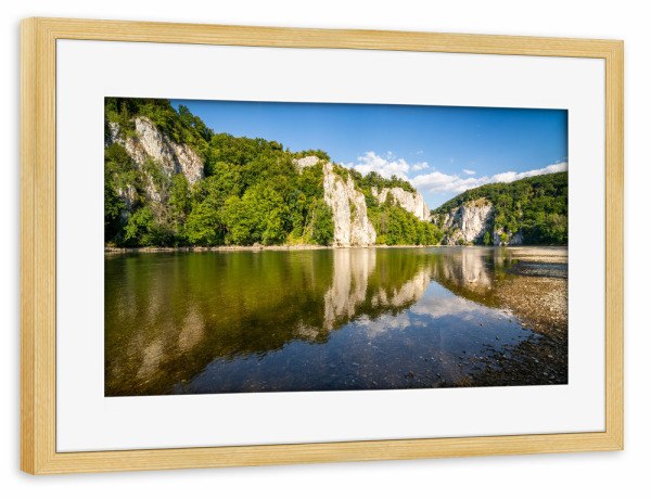 Poster mit Rahmen kiefer "Sommer an der Donau" artboxONE - Natur,Reise - Fluss,Weltenburg,Bayern,Landschaft,Berge,Deutschland