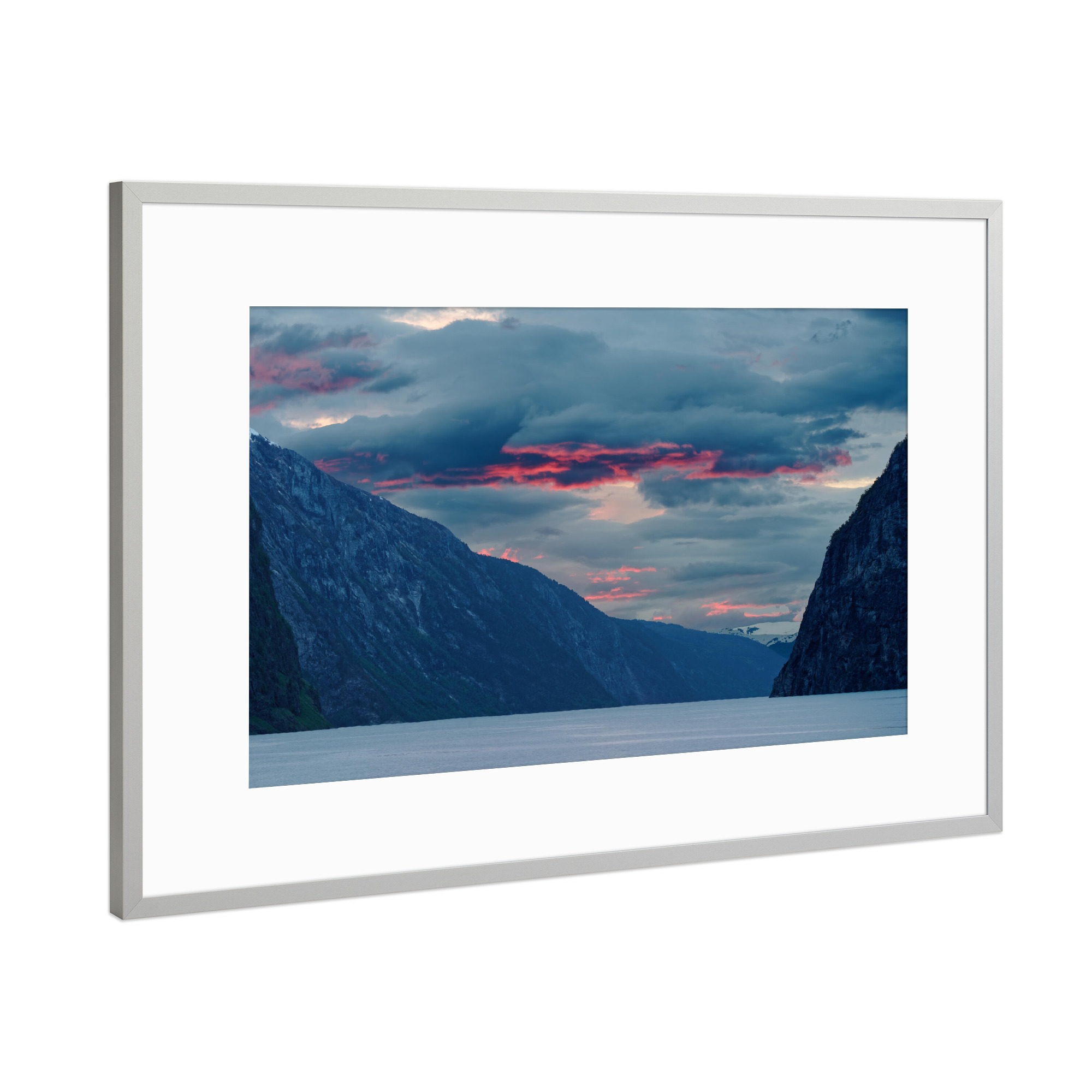 Poster mit Rahmen Silber "Rote Wolken am Fjord" artboxONE - Natur,Reise,Reise / Länder