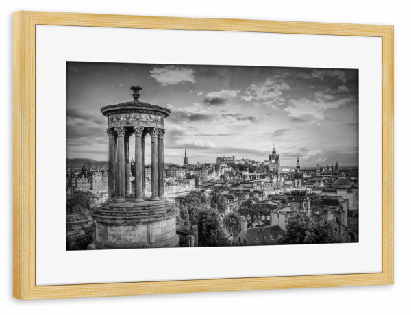 Poster mit Rahmen kiefer "Panorama-Impression von Edinburgh" artboxONE - Städte,Schwarzweiß,Architektur